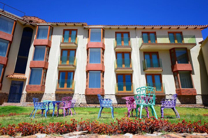 Hotel Exterior 77 of 82