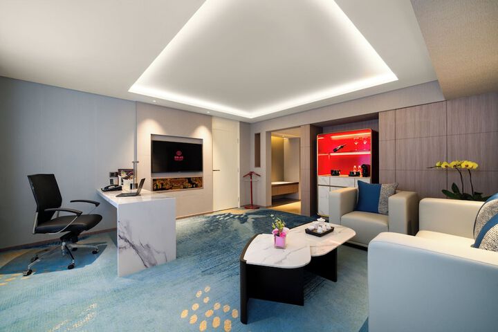 Room 12 of 50