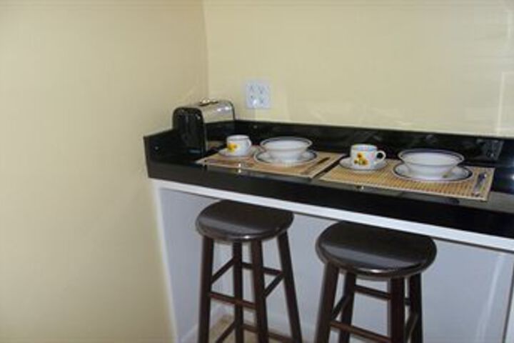 Room 8 of 9
