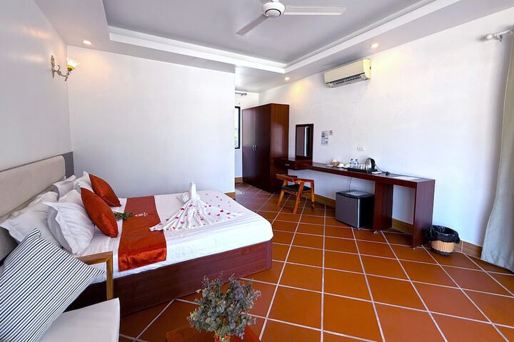 Room 30 of 96