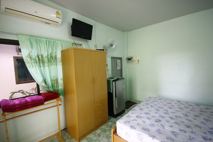 Room 3 of 69