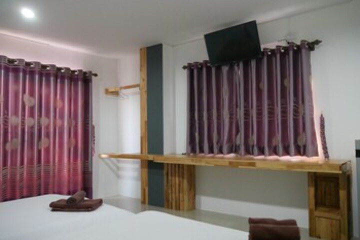 Room 36 of 38