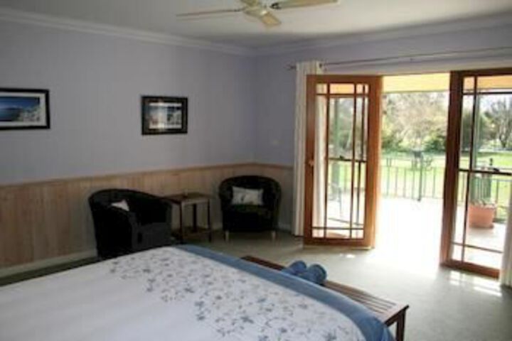 Room 5 of 17