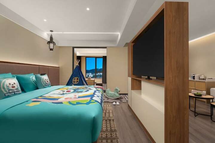 Room 3 of 11
