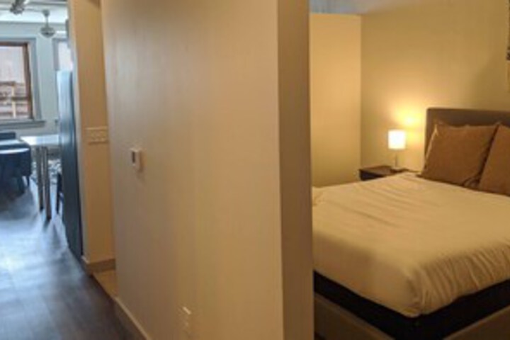 Room 243 of 328