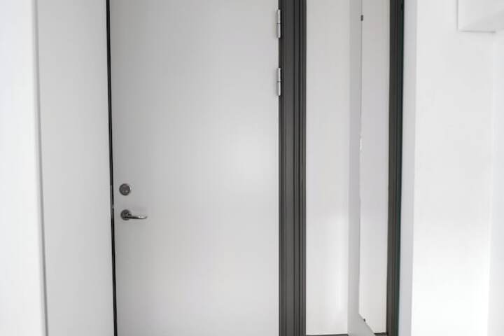 Room 71 of 108