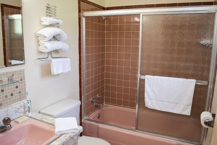 Room 14 of 27
