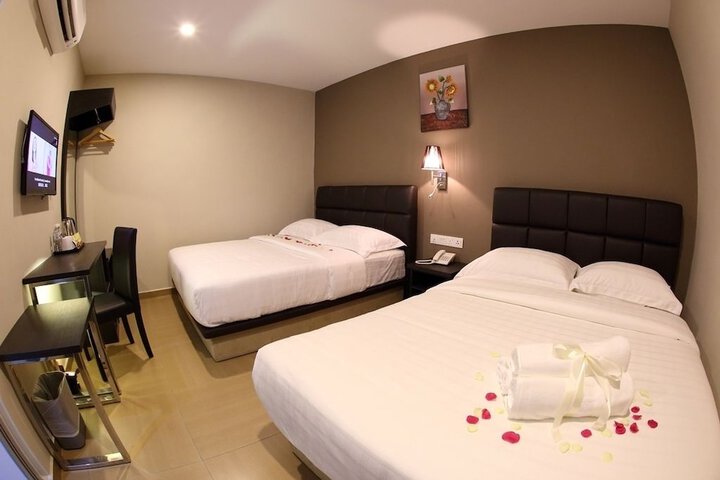Room 17 of 35