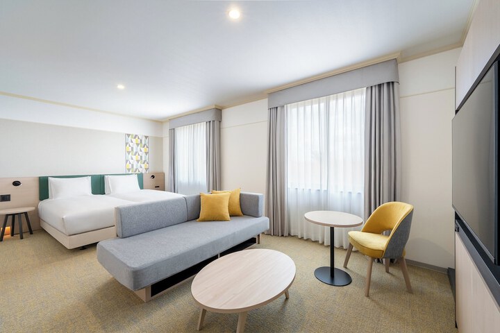 Room 9 of 41
