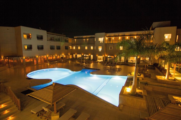 Hotel with Pool