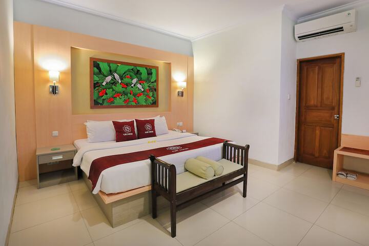 Room 12 of 46