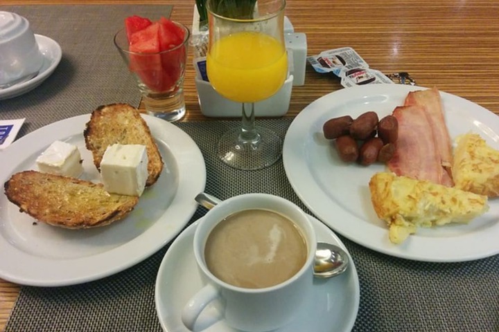 Breakfast/Coffee Service 39 of 47