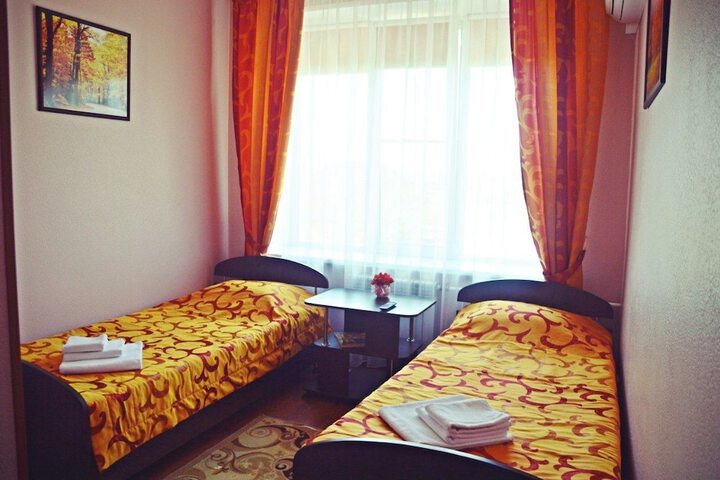 Room 7 of 27