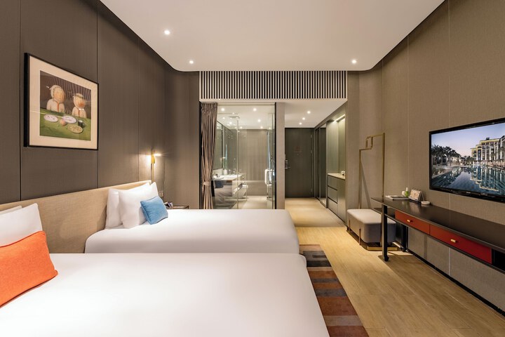 Room 41 of 86