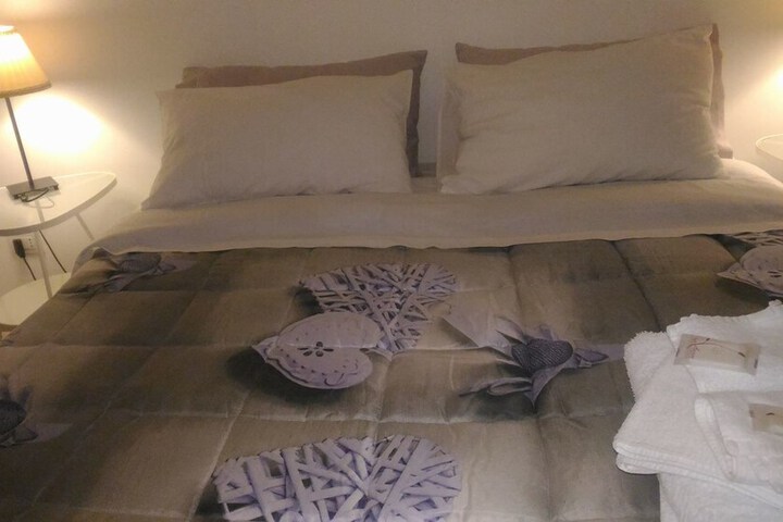 Room 5 of 63