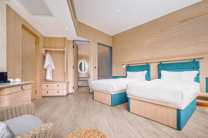 Room 34 of 113