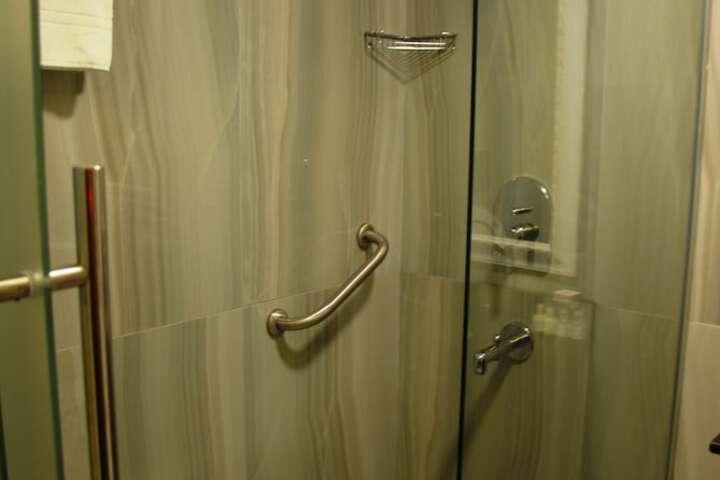 Room 17 of 41