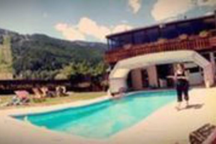 Pool 33 of 38