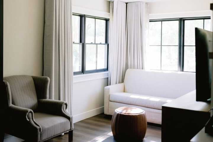 Room 48 of 166