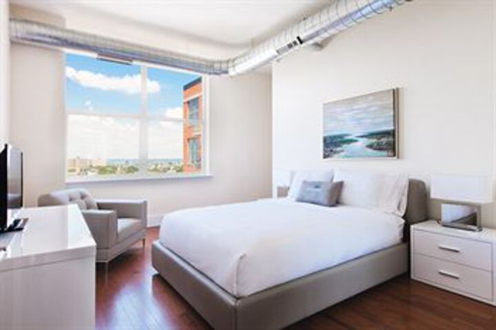 Room 14 of 39