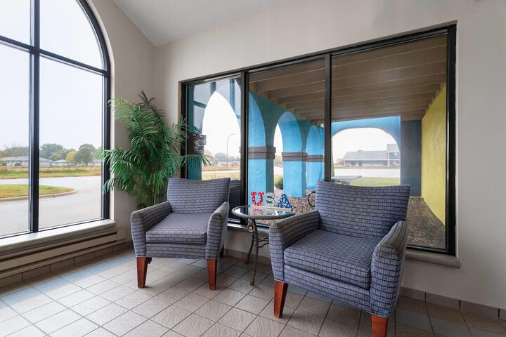 Hotel Interior 4 of 33