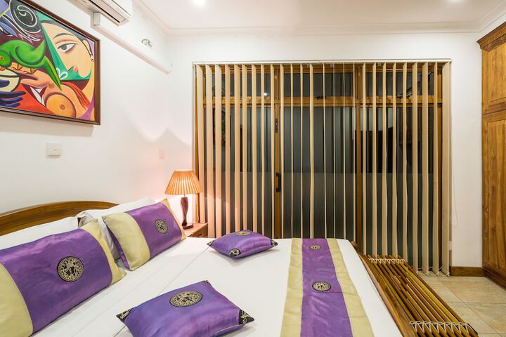 Room 4 of 21