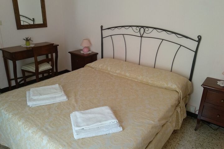 Room 10 of 47
