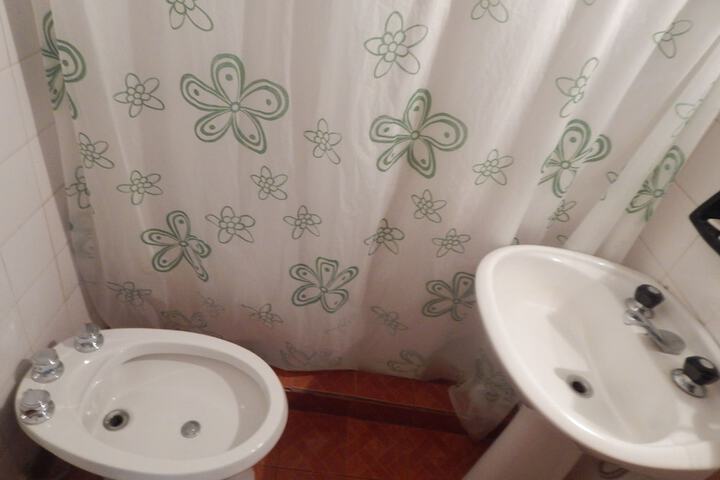 Room 10 of 13