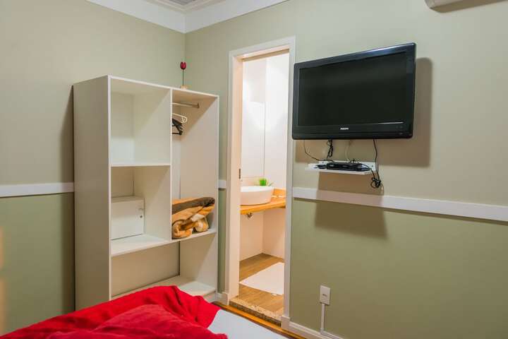 Room 14 of 109