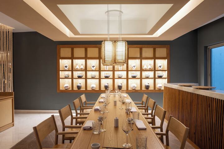 Dining 105 of 167