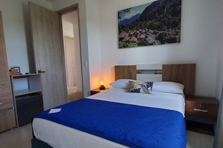 Room 20 of 102