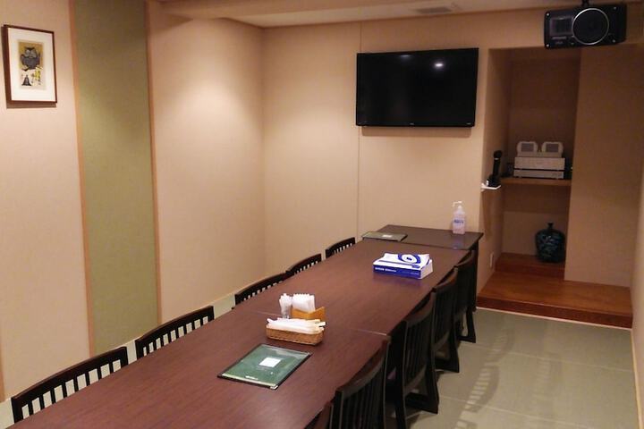 Room 35 of 59