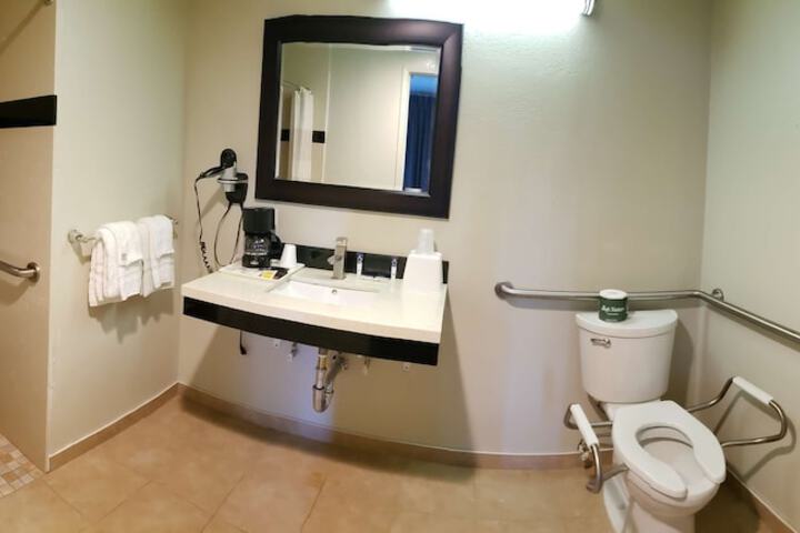 2 Queen Beds Flat Screen Television Microwave and Refrigerator High Speed Internet A (10 of 19)