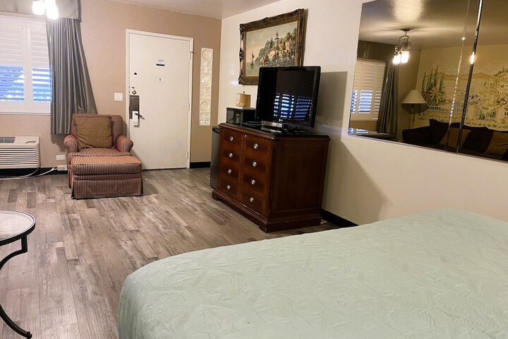 1 King Bed (67 of 80)