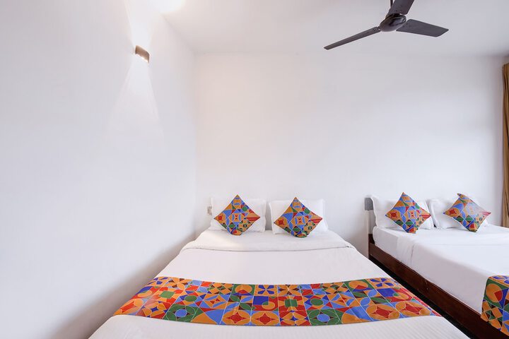 Room 13 of 34