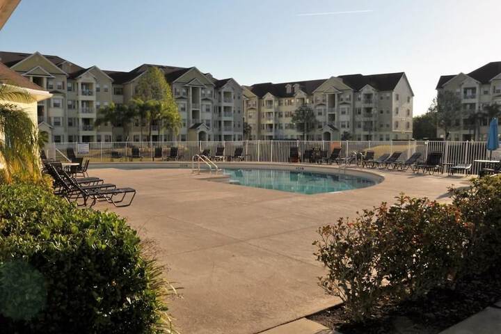 Pool 15 of 18