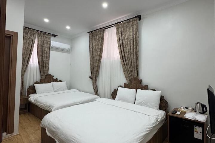 Room 21 of 52