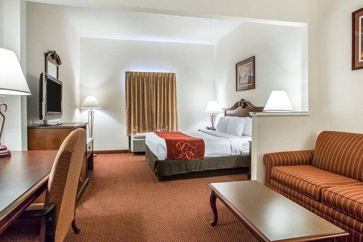 Room 11 of 79