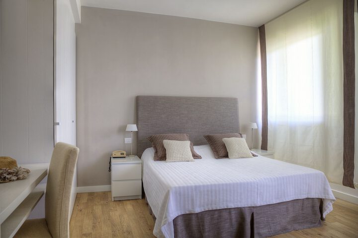 Room 4 of 78