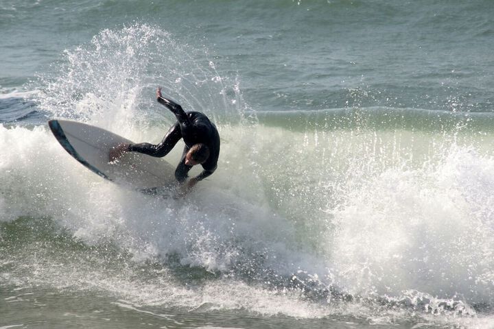 Surfing/boogie boarding