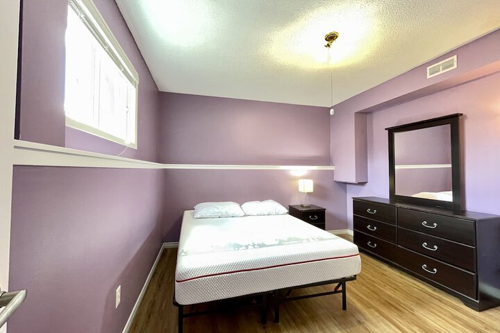 Room 11 of 139