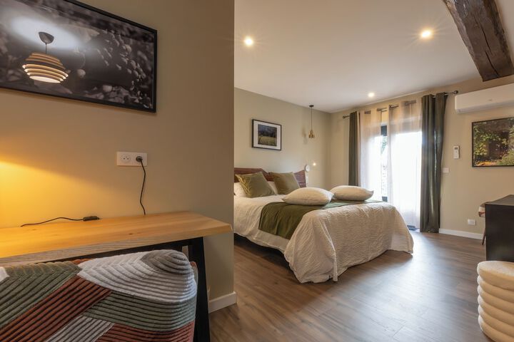 Room 10 of 47