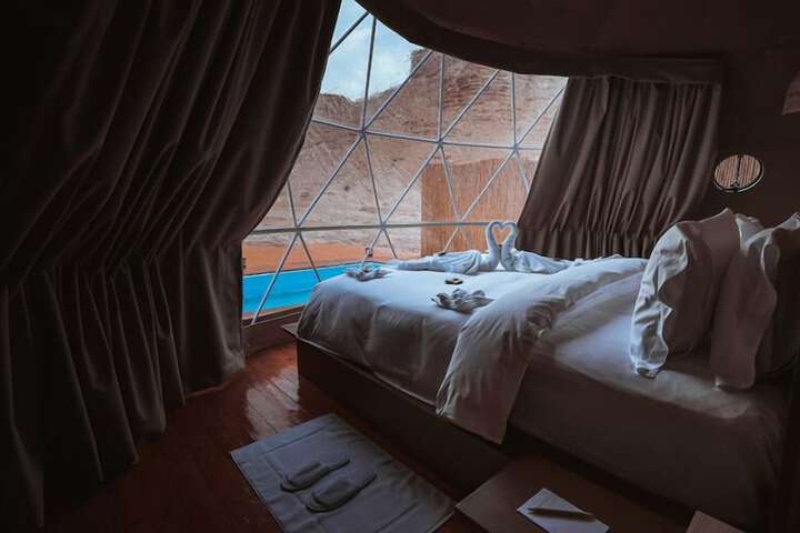 Room 30 of 41
