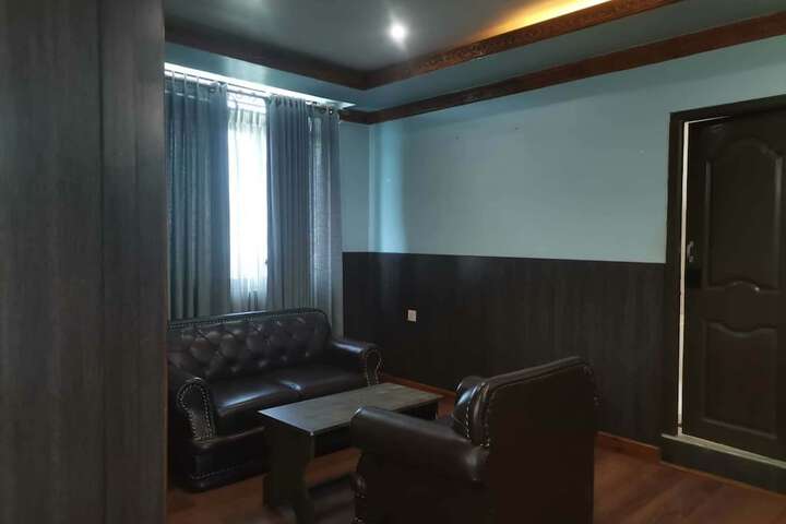Room 4 of 46