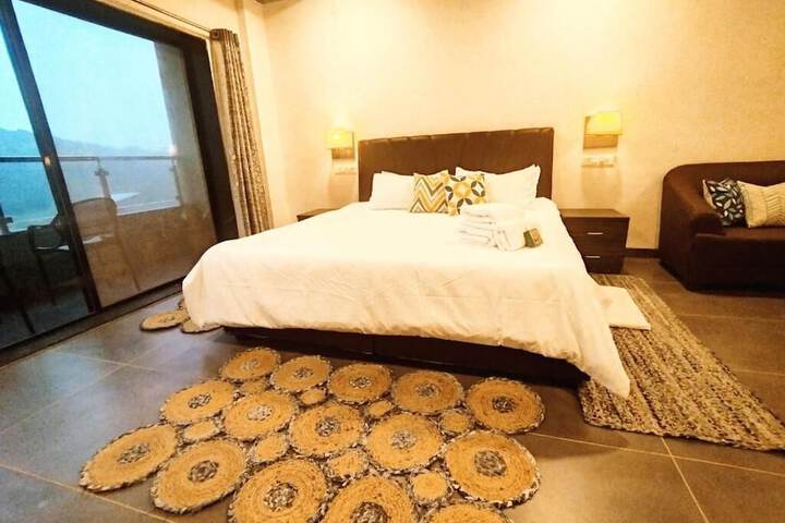 Room 3 of 15