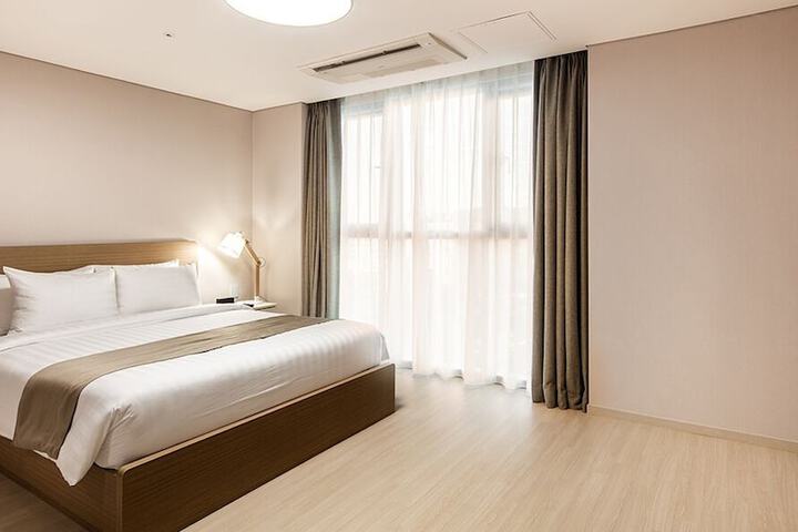 Room 29 of 85