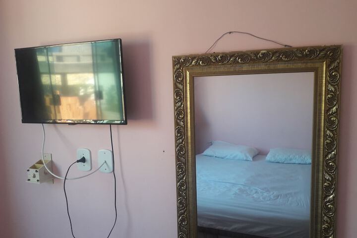 Room 30 of 104