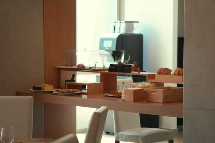 Dining 55 of 61