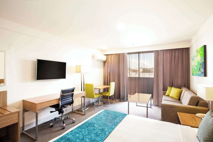 Room 13 of 53