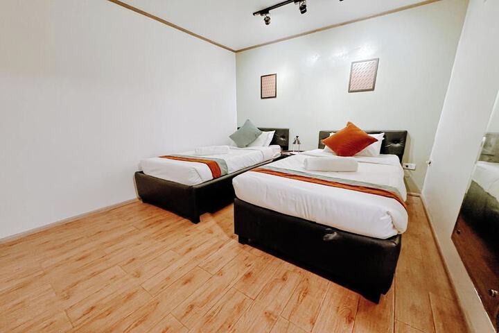 Room 15 of 60